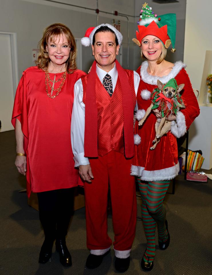 1471811_10152119998229515_911720959_n